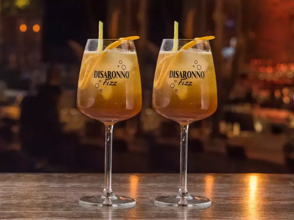 Disaronno fizz